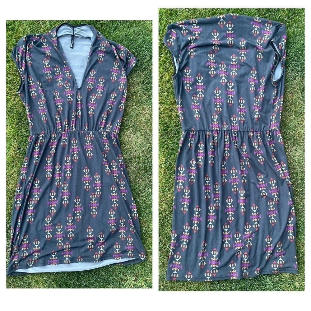 *3for$15* Women’s Sleeveless V Neck Aztec Print Jersey Dress Size M
